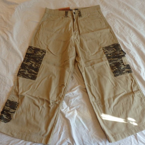 Prince LLC Original Mens Camo Long Cargo Shorts - Picture 3 of 11